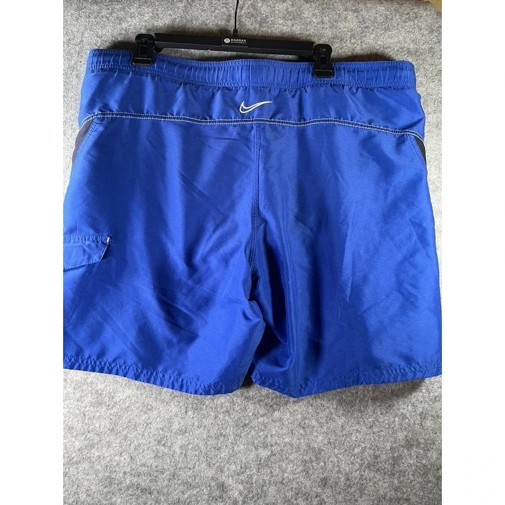 Nike men's blue‎ mesh-lined swim trunks Size L
